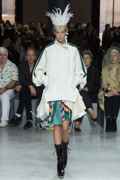 Look 2